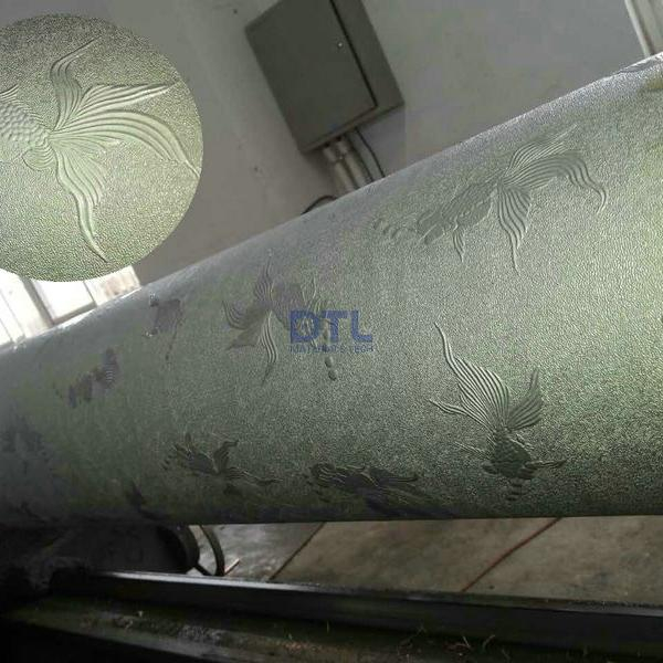 Prägerolle mit Goldfischmuster