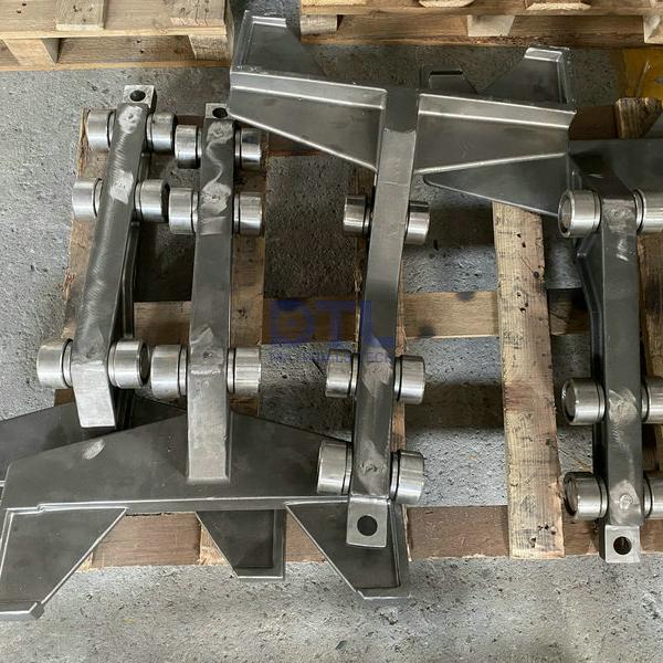 Gusskettenführung für Wärmebehandlungsofen