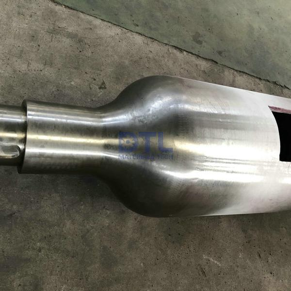 Gegossene Rotationsretorte bearbeitet