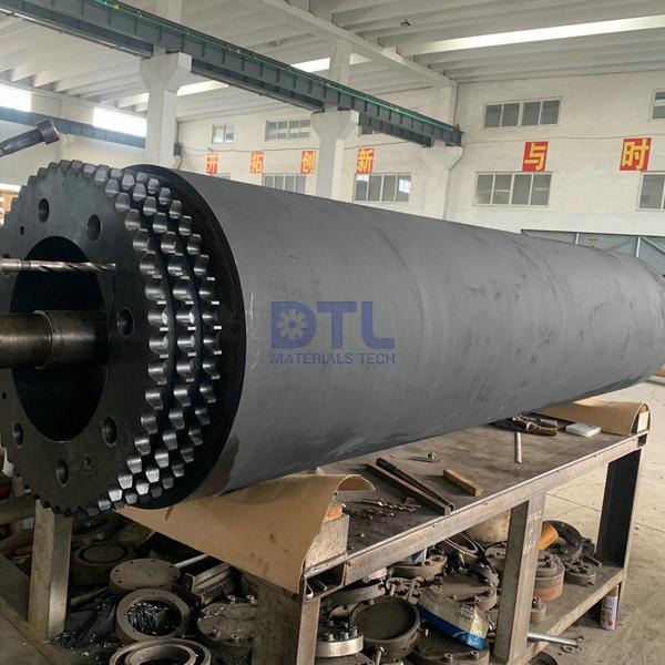 Gummibeschichtete Walze mit Kettenrad